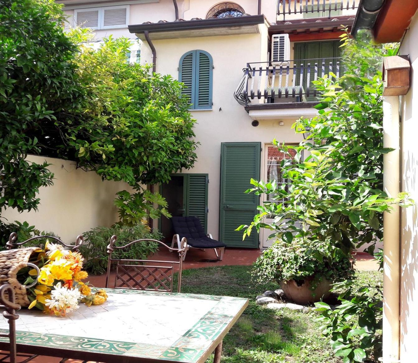 Villino San Martino 350M Dal Mare With Covered Parking В'яреджо Екстер'єр фото