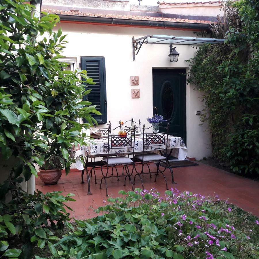 Villino San Martino 350M Dal Mare With Covered Parking В'яреджо Екстер'єр фото